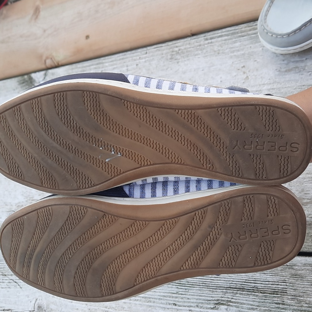 Sperrys - Picture 4 of 6